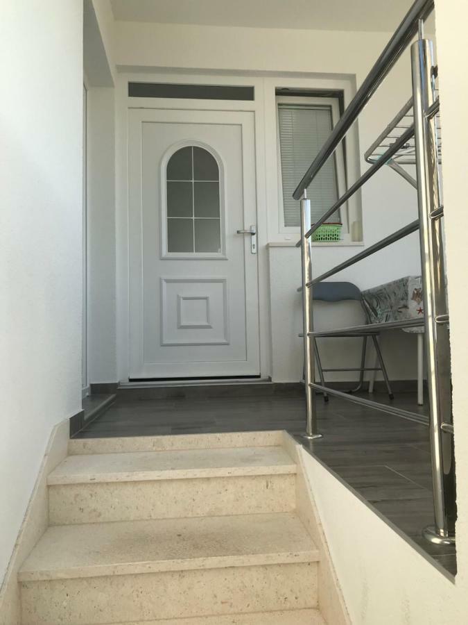Apartment Santa Marina Primošten Екстериор снимка