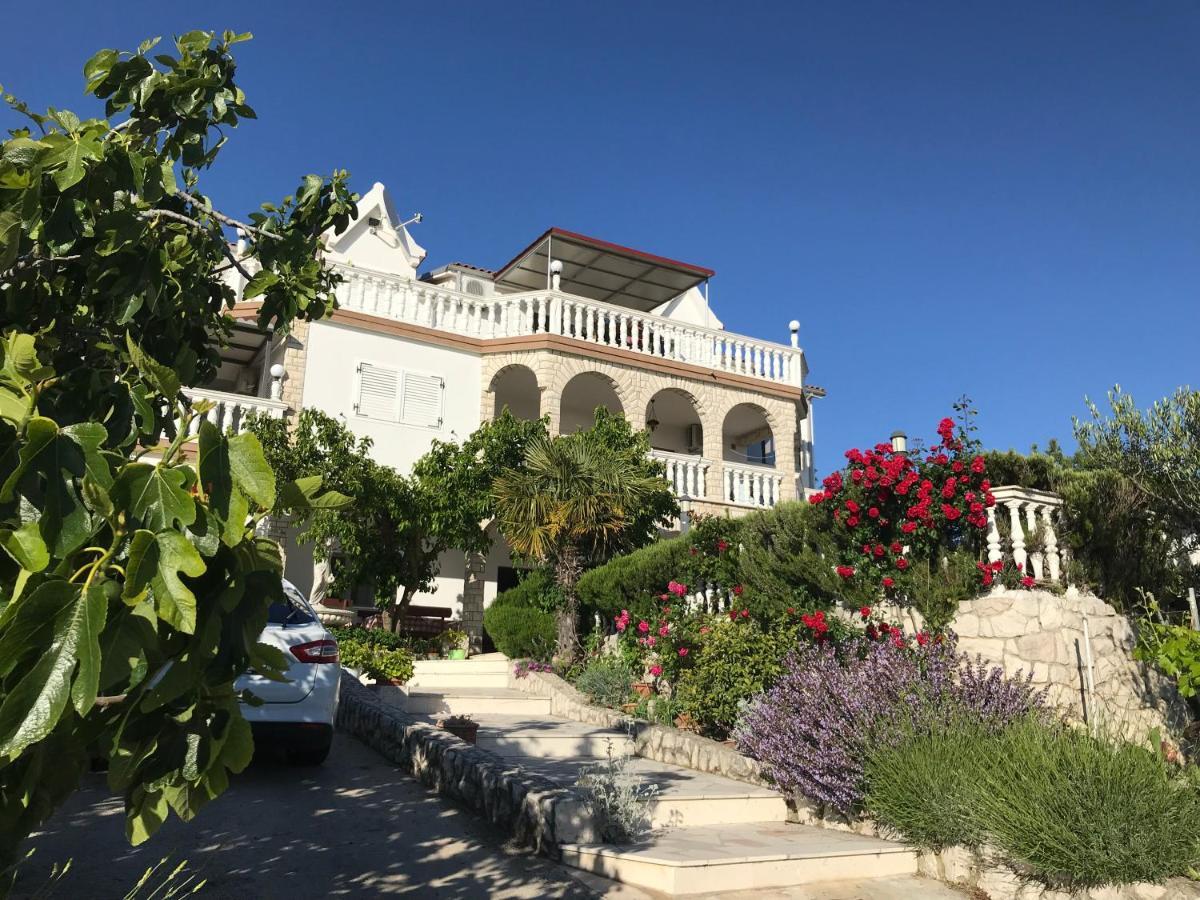 Apartment Santa Marina Primošten Екстериор снимка